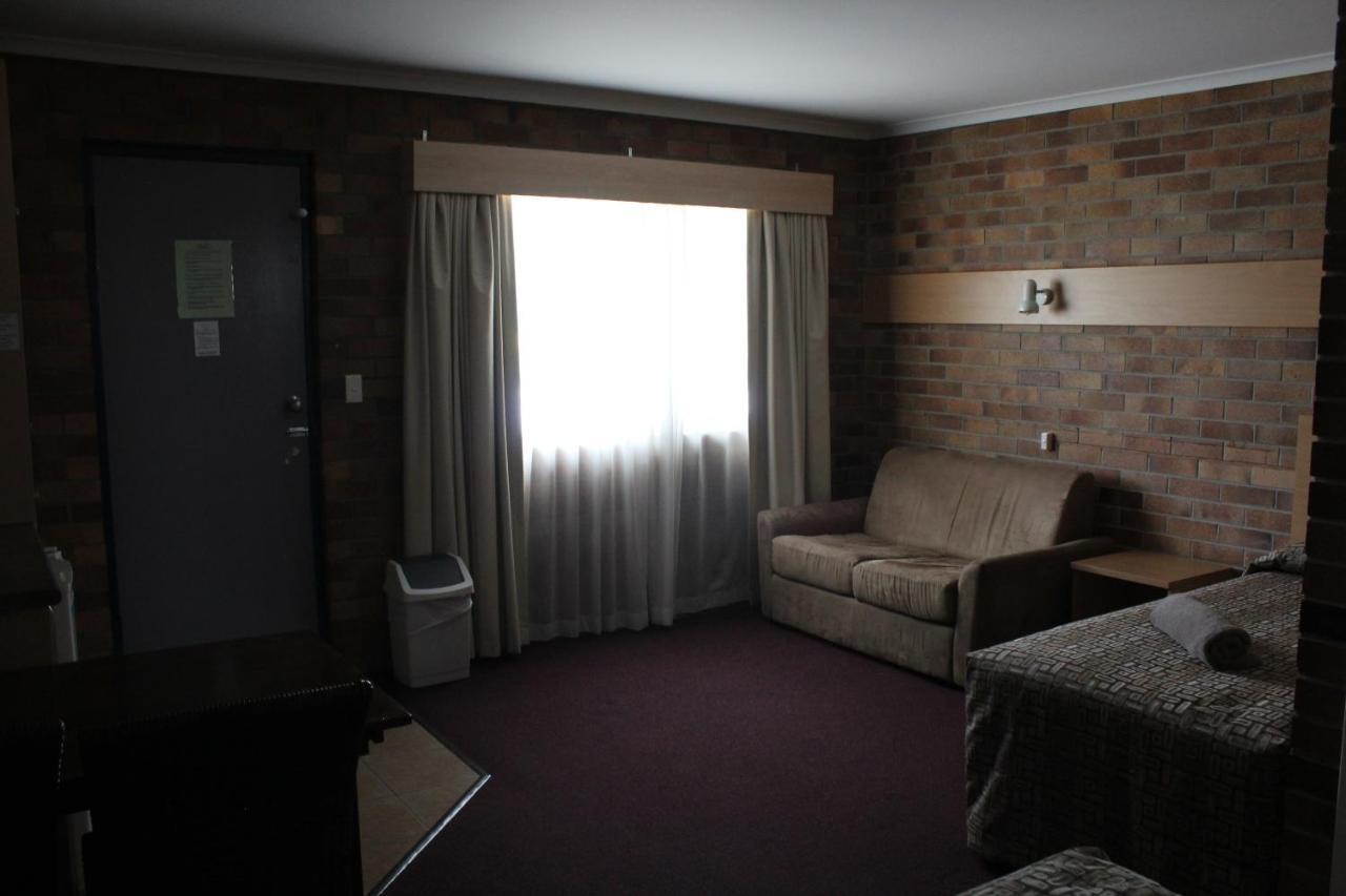 Tally Ho Motor Inn Tenterfield Exterior photo