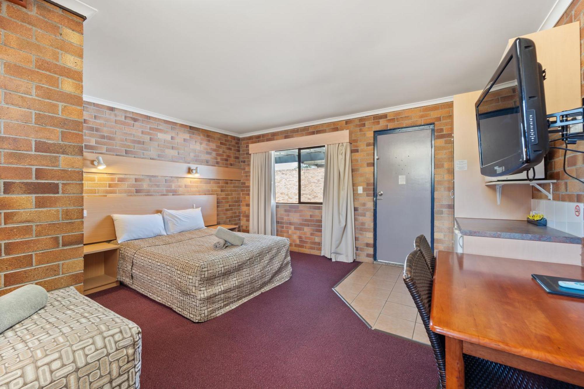 Tally Ho Motor Inn Tenterfield Exterior photo