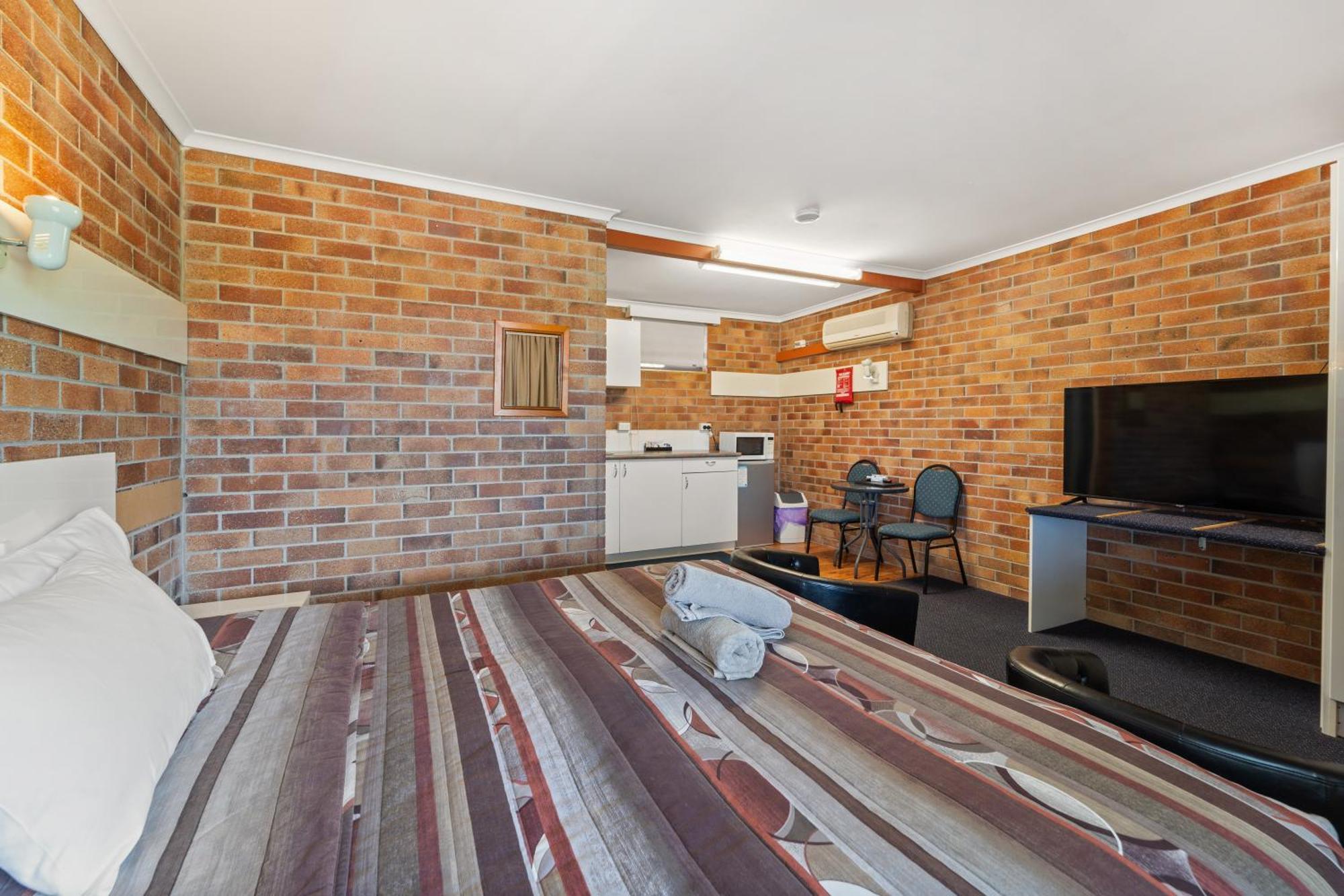 Tally Ho Motor Inn Tenterfield Exterior photo