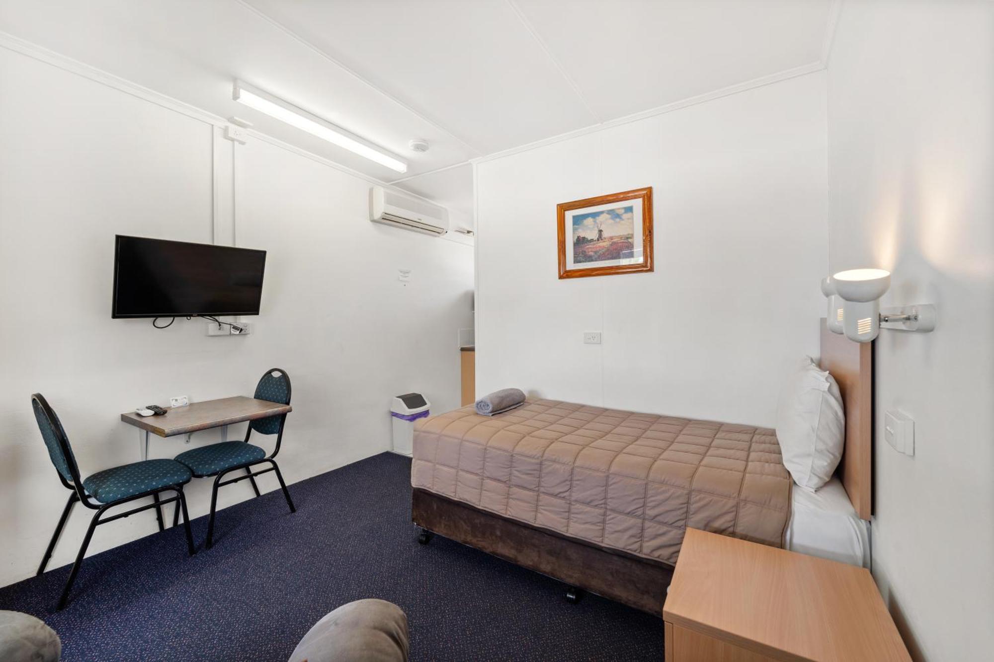 Tally Ho Motor Inn Tenterfield Exterior photo