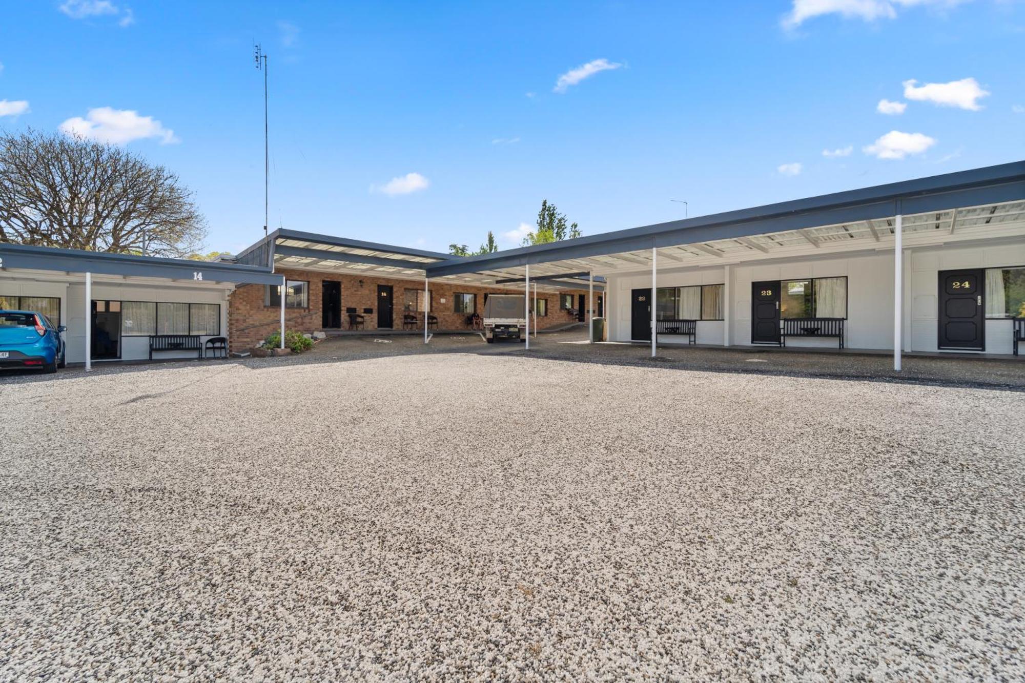 Tally Ho Motor Inn Tenterfield Exterior photo