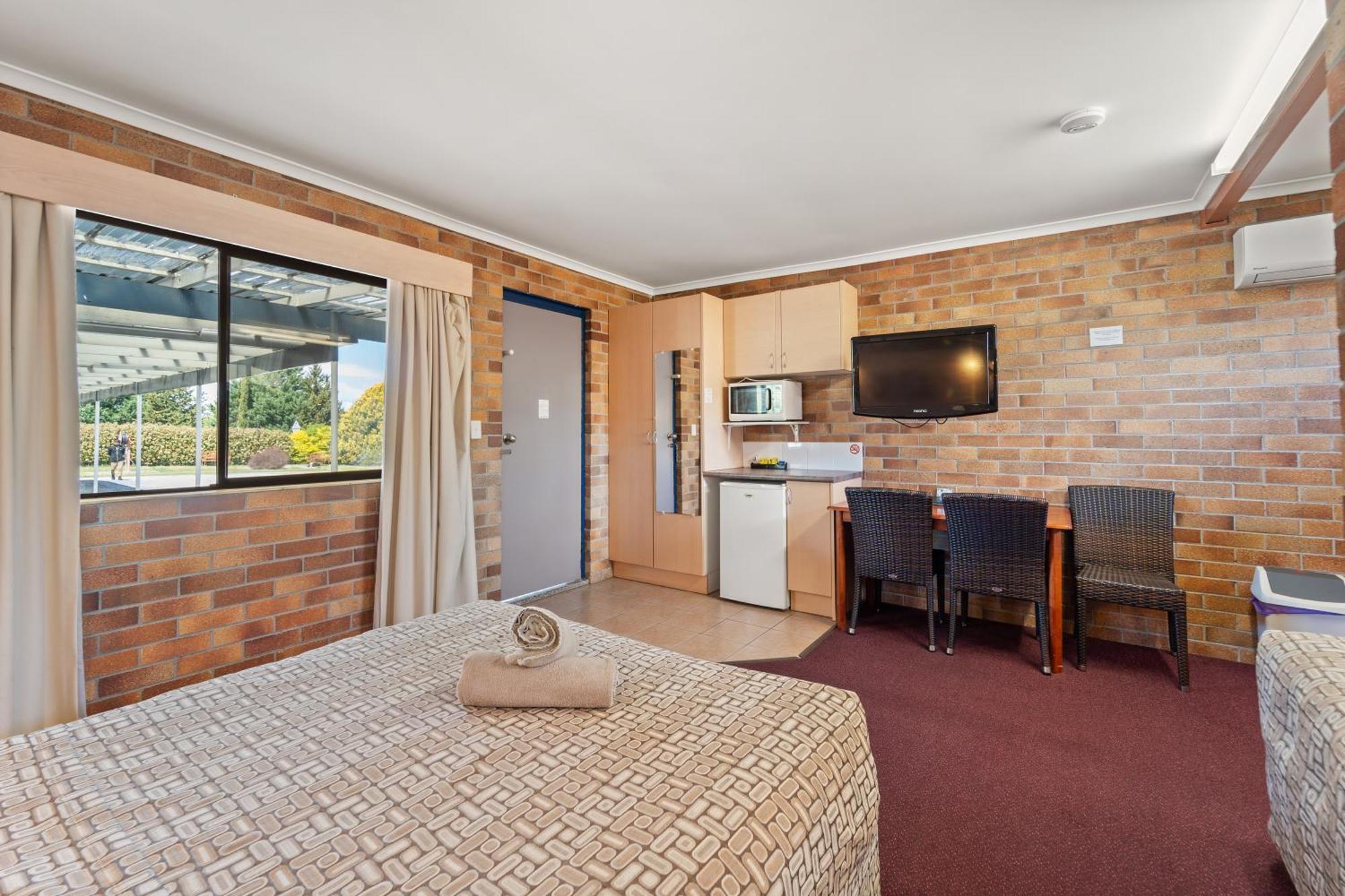 Tally Ho Motor Inn Tenterfield Exterior photo