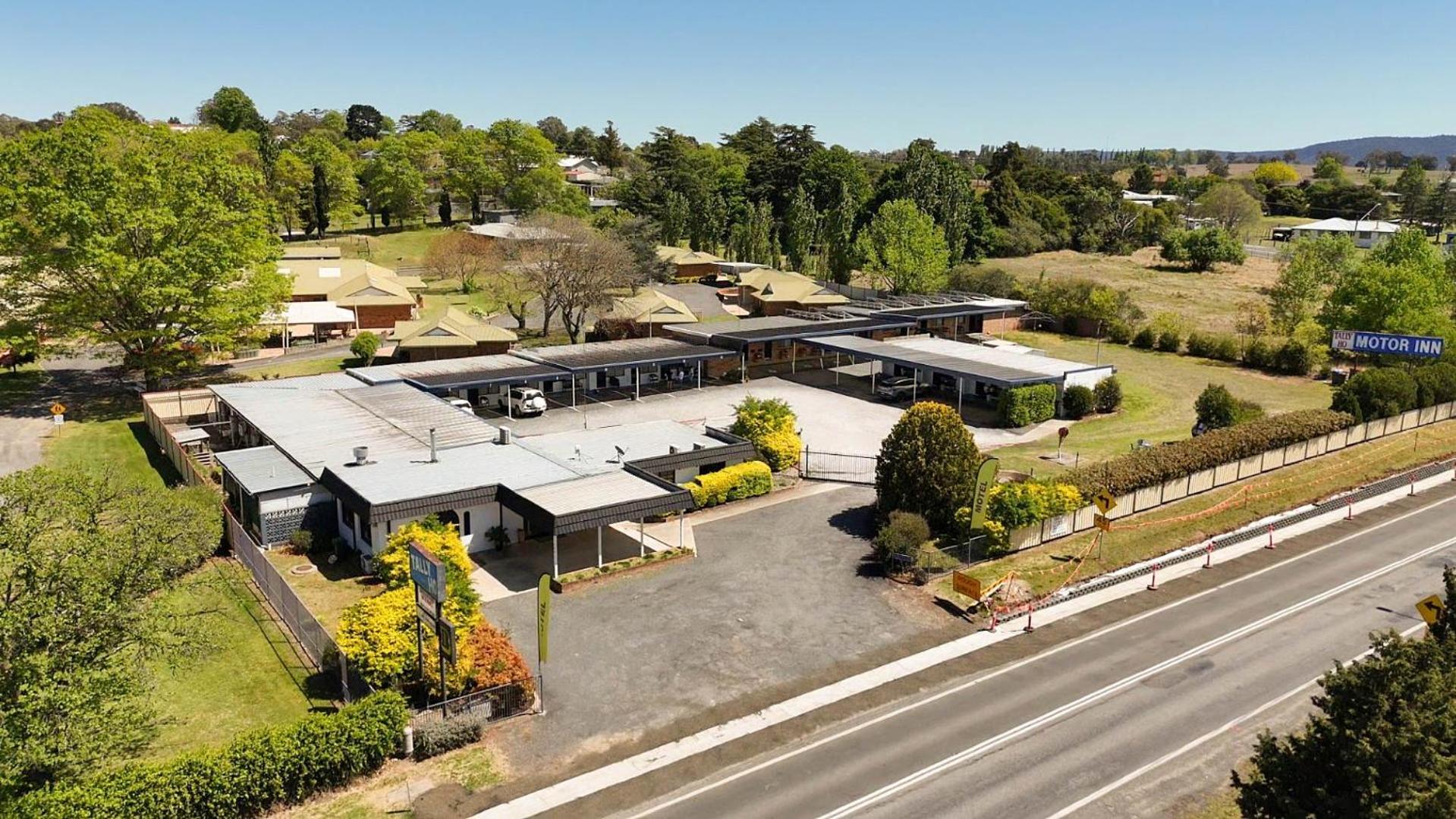 Tally Ho Motor Inn Tenterfield Exterior photo