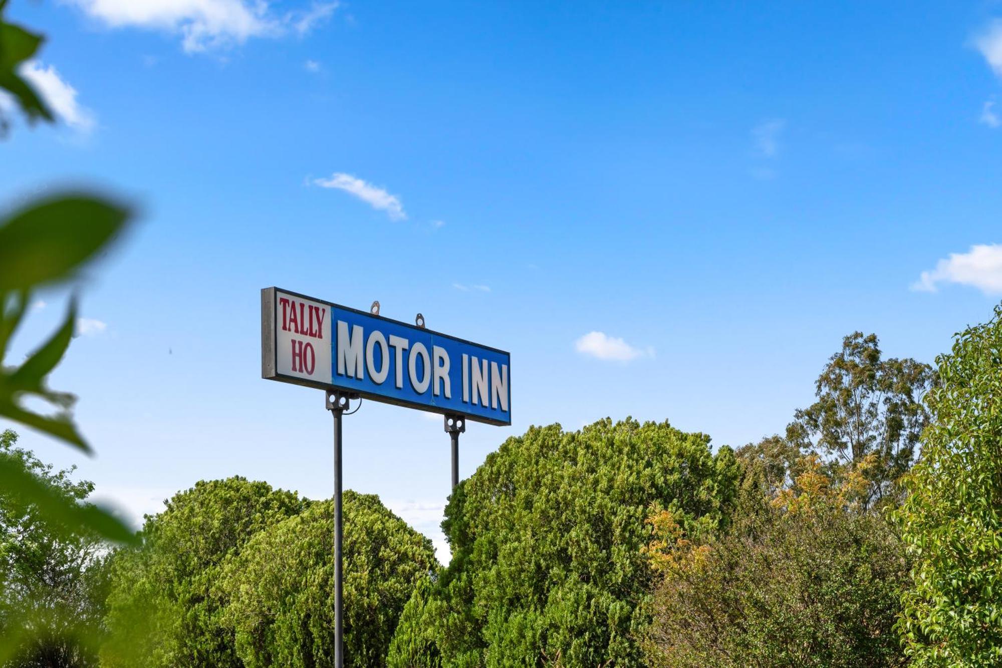Tally Ho Motor Inn Tenterfield Exterior photo