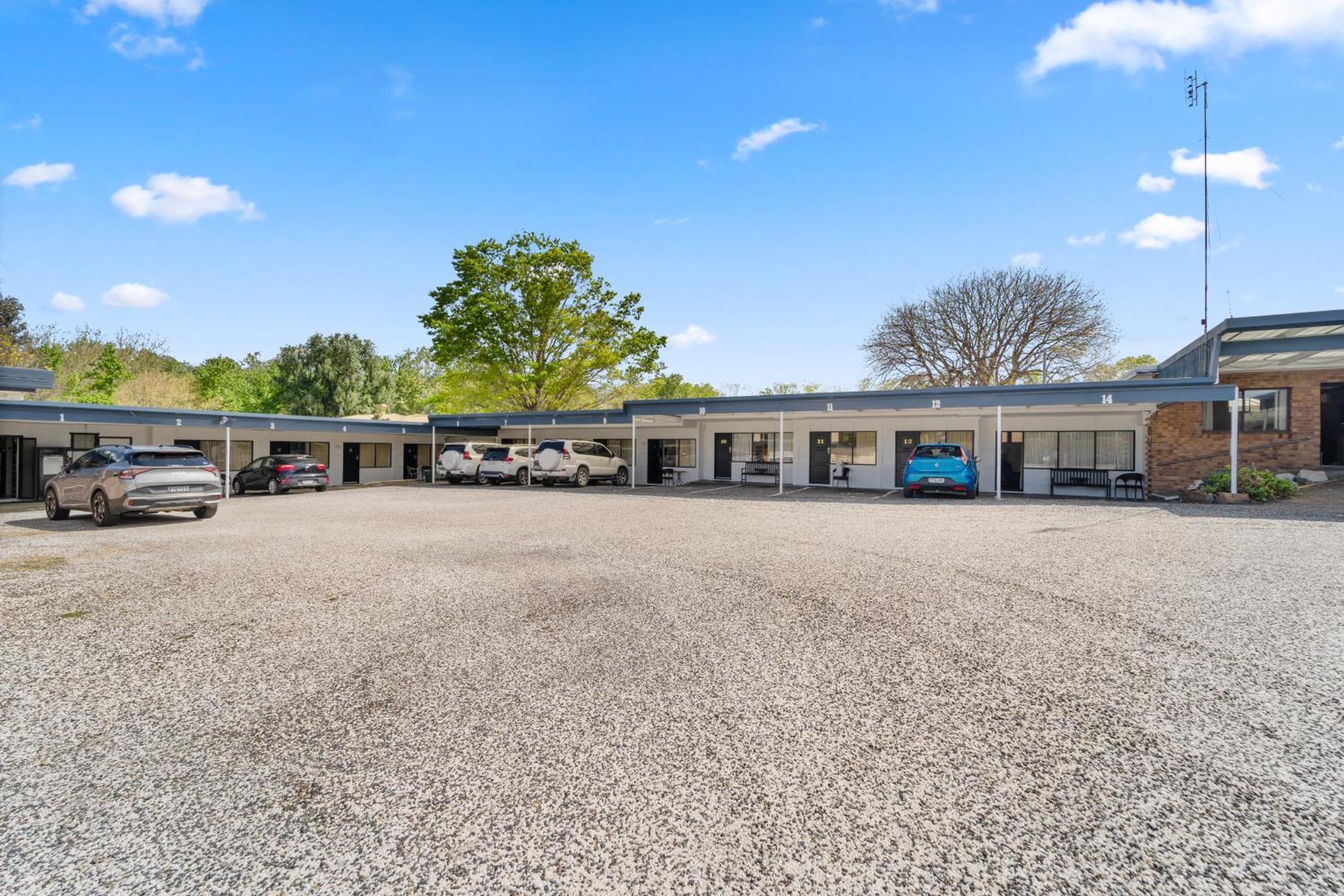 Tally Ho Motor Inn Tenterfield Exterior photo